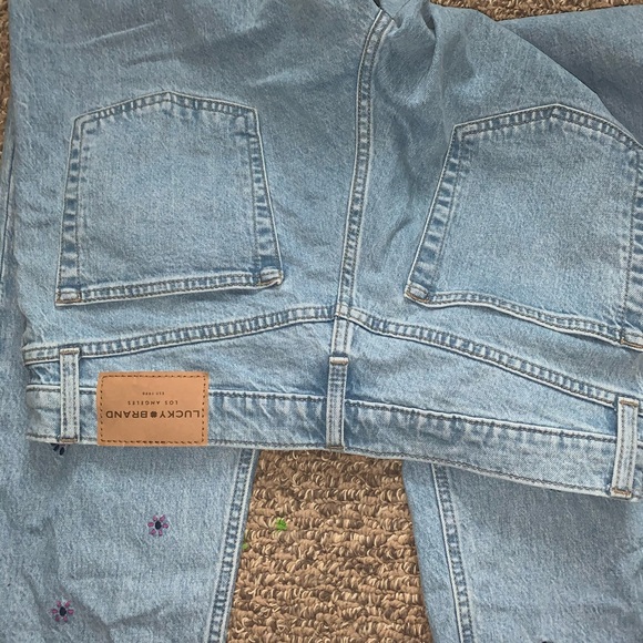 Lucky brand relaxed taper jeans - Picture 3 of 7